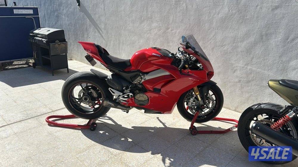 2018 Ducati Panigale V4S0
