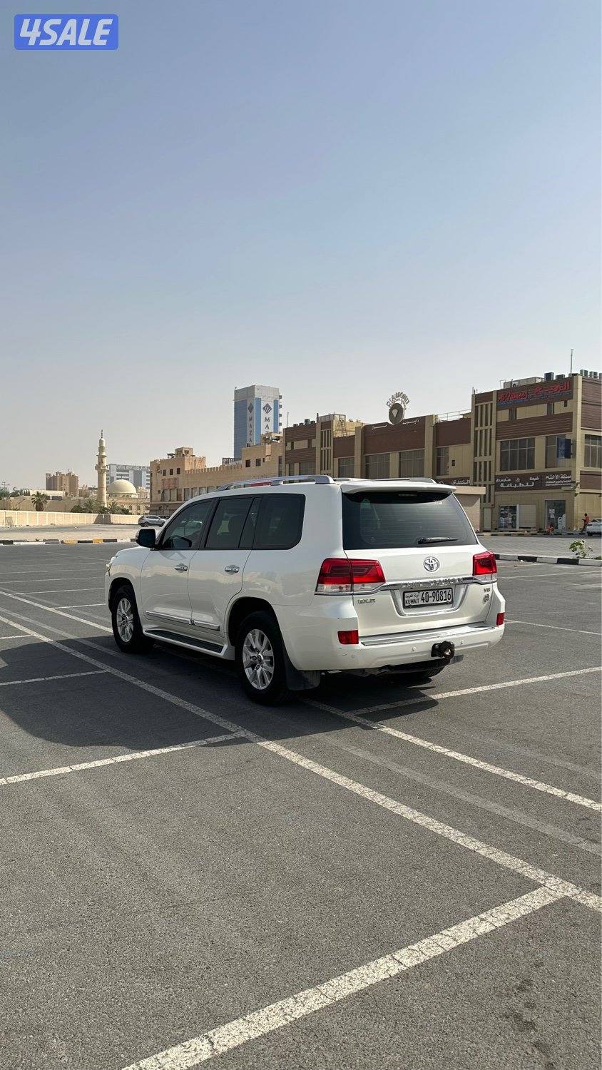 لاندكروزر نظيف 20185