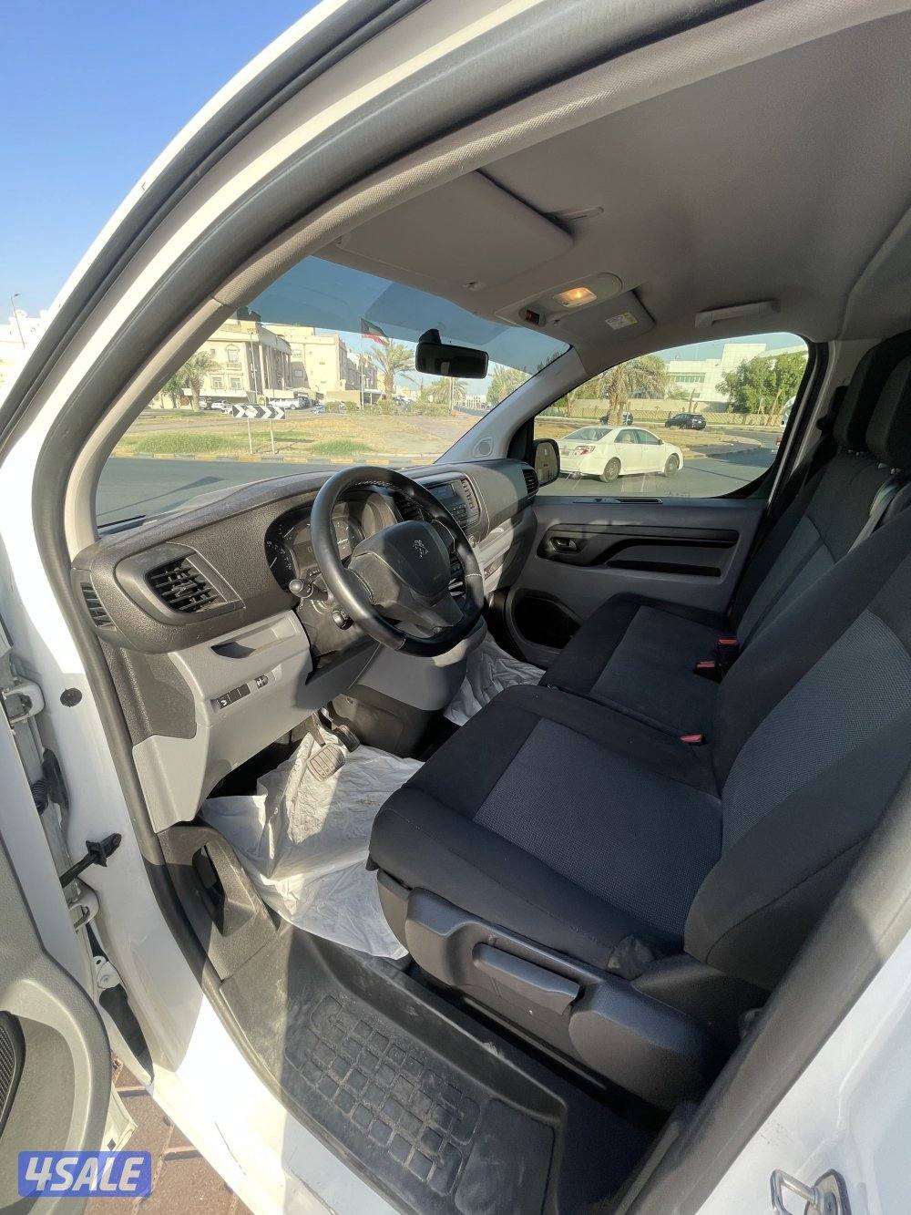 للبيع بيجو اكسبيرت موديل ٢٠٢٢ ٤ سلندر4