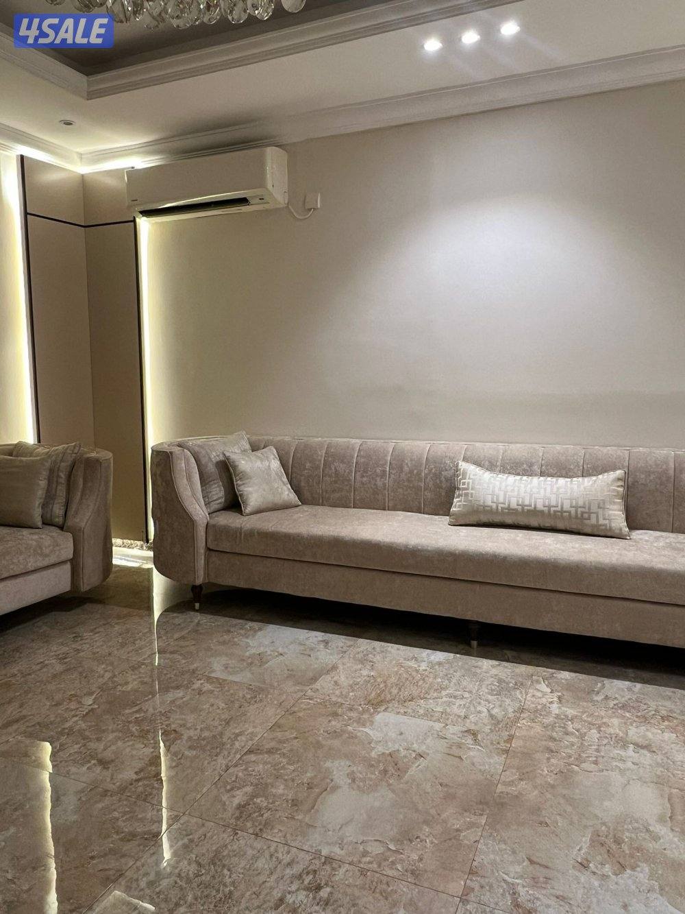 للبيع اثاث جديد تفصال .قطع كنب بيج فاتح تفصال عبدالرضا كاكولي/جديد6