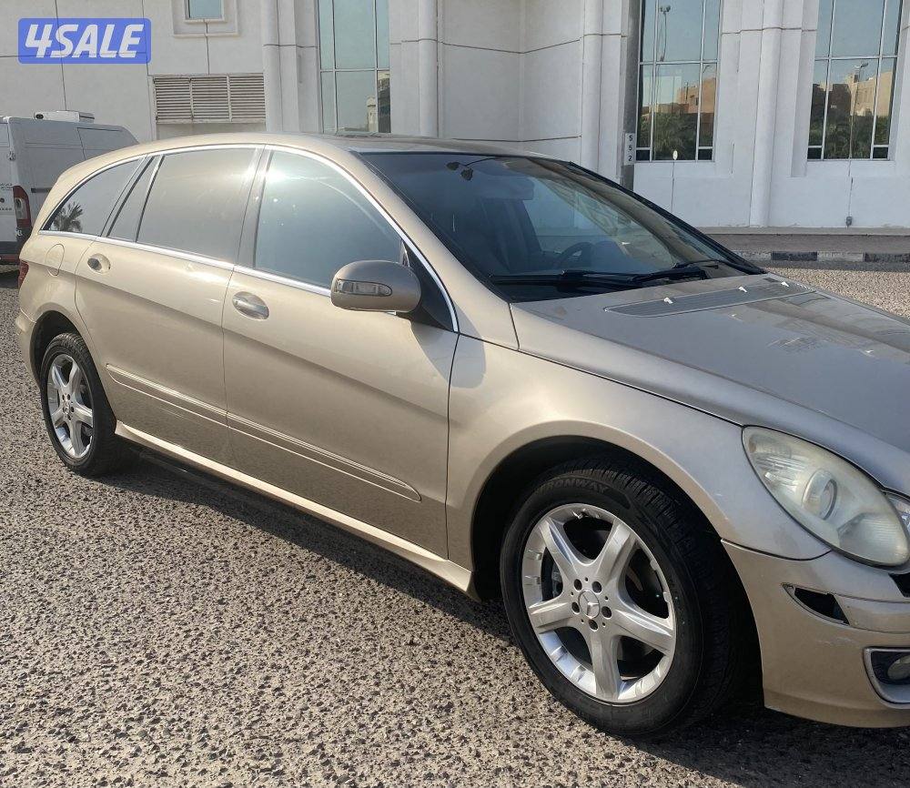 مرسيدس R 500 موديل 2006 وارد وكالة لكويت كامل  المواصفات ماشي 267 ألف0