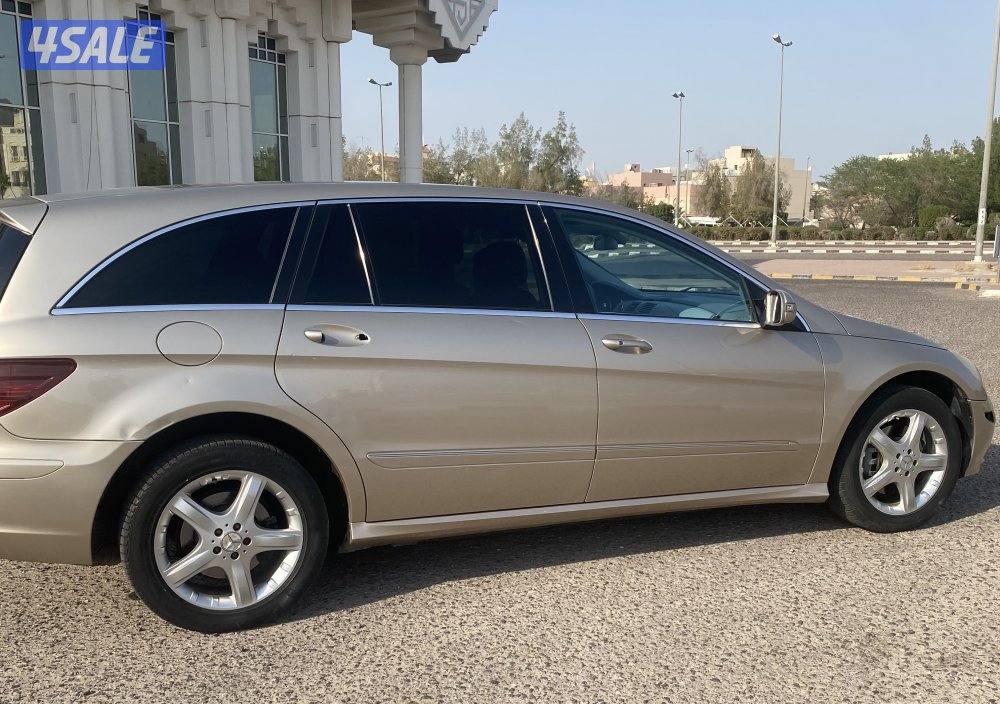 مرسيدس R 500 موديل 2006 وارد وكالة لكويت كامل  المواصفات ماشي 267 ألف2
