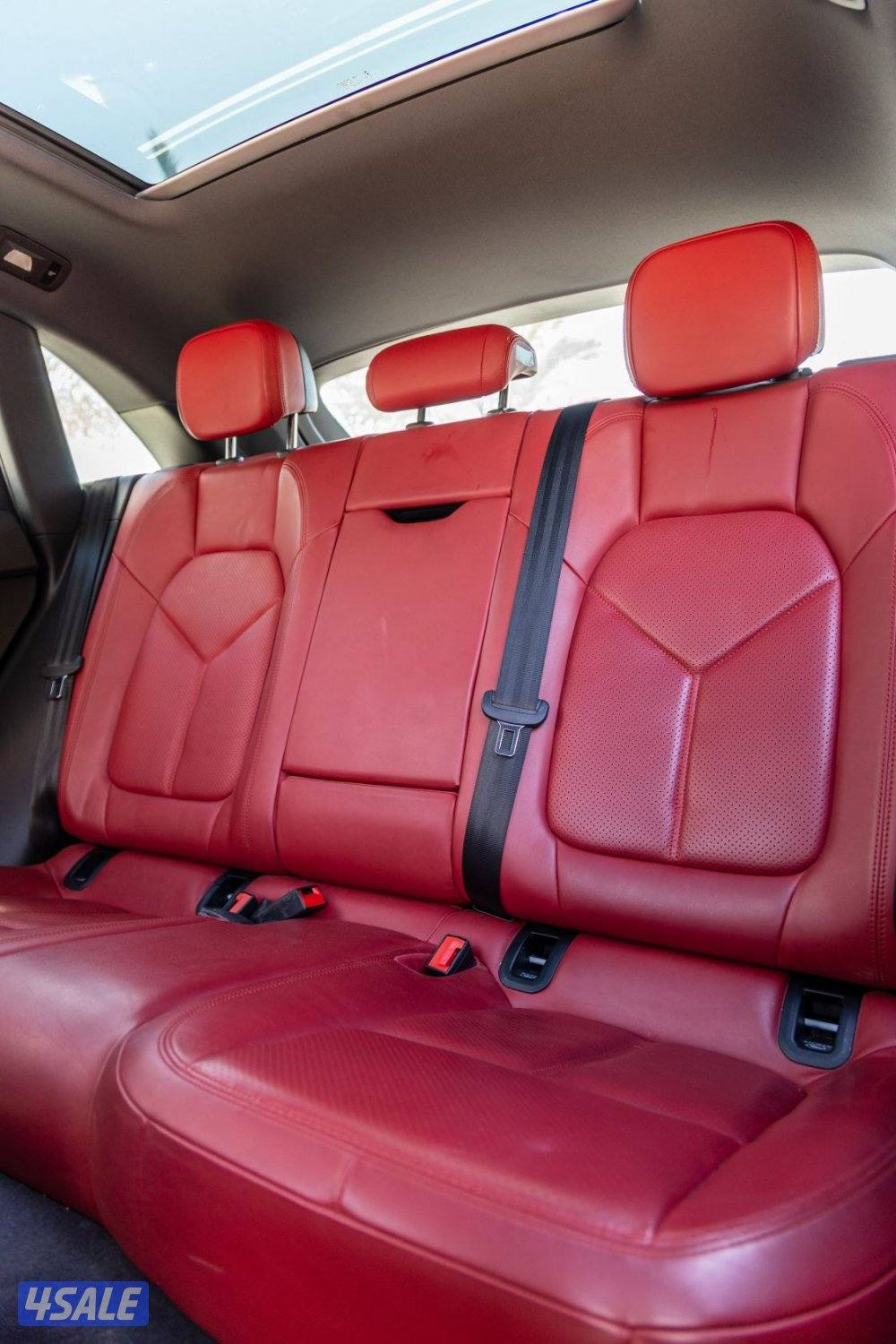 Porsche Macan / 201813