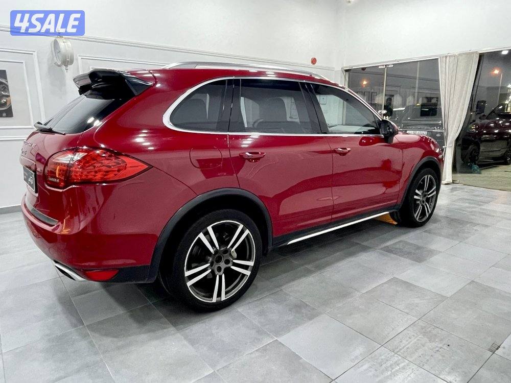 Cayenne S 2014 Red + Red5