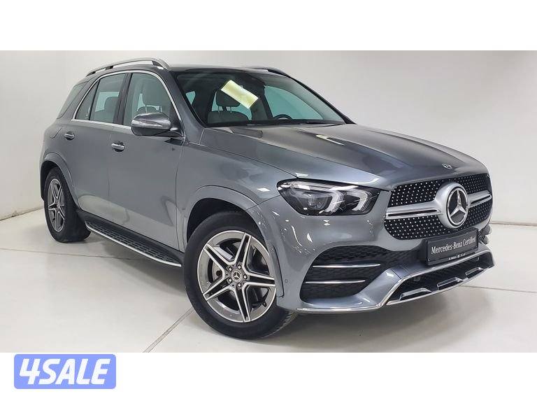 Mercedes-Benz GLE SUV1