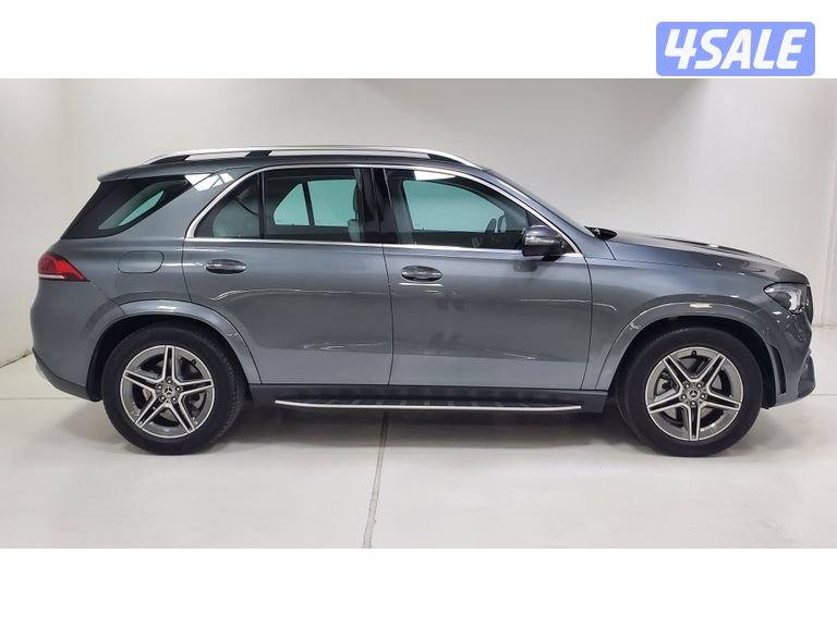 Mercedes-Benz GLE SUV4