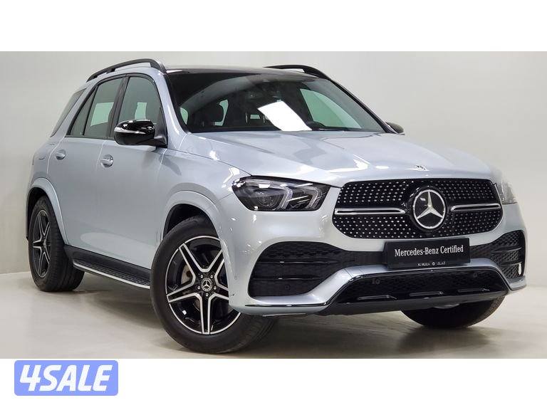 Mercedes-Benz GLE SUV1