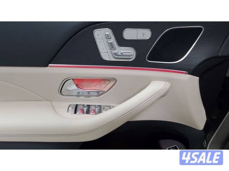 Mercedes-Benz GLE SUV14