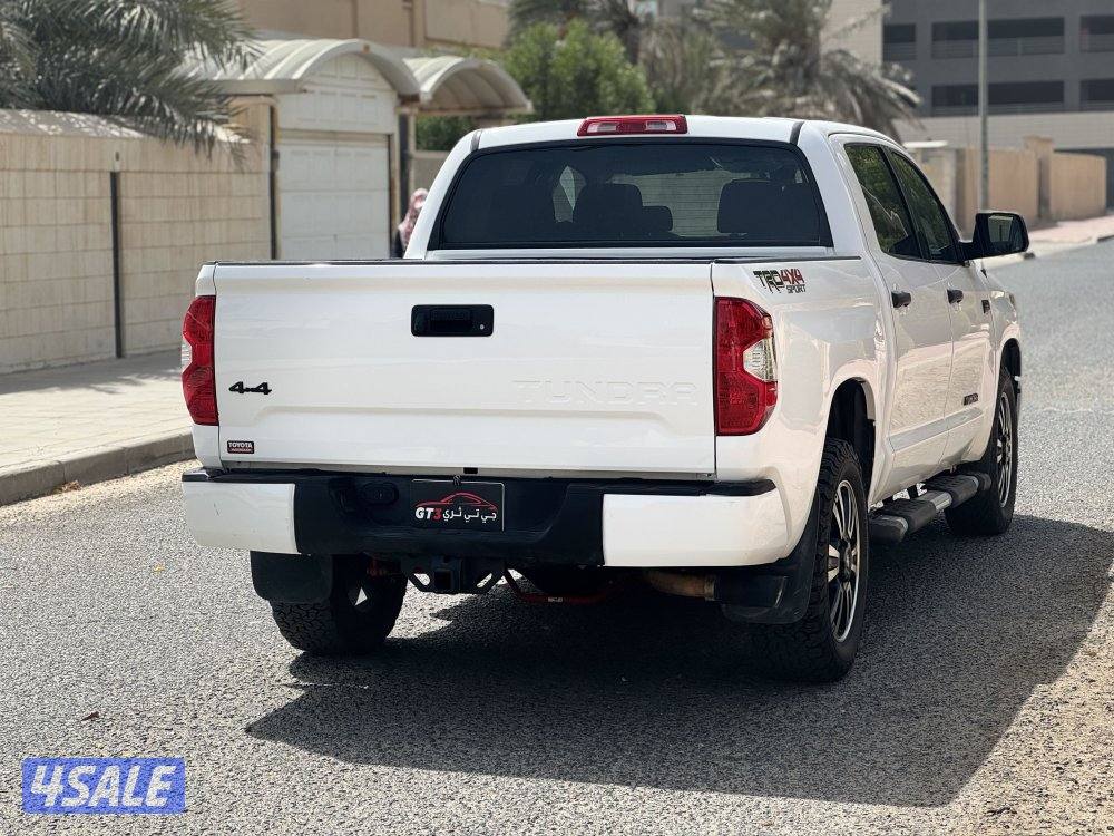TOYOTA TUNDRA TRD SPORT 20192
