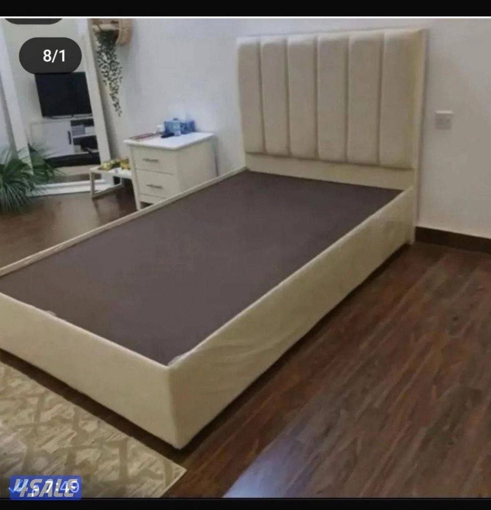 سراير نفر ونص مع الفرشه والتوصيل مجاني داخل الديره.1