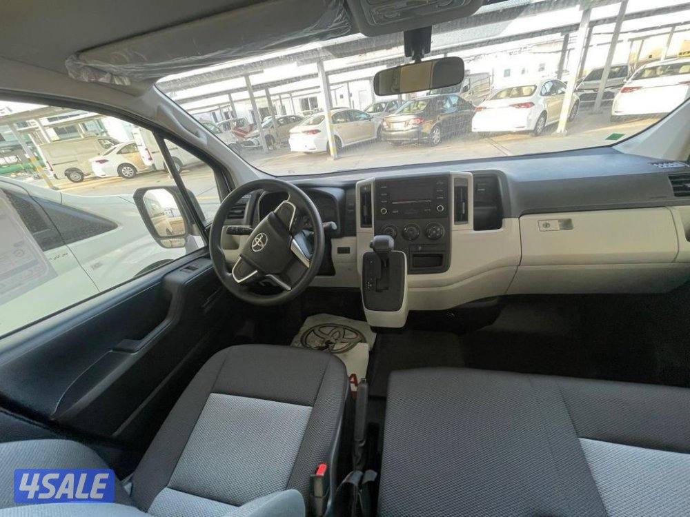 باص جديد تويوتا هايس مقفل الساير 2026 العداد اصفار بنزين قير اوتوماتيك4