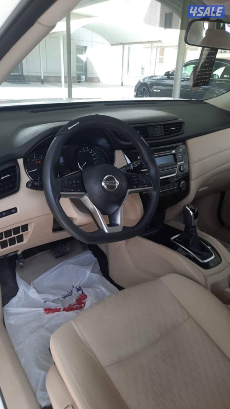 نيسان اكس تريل بحاله ممتازه ماشى 170 الف5