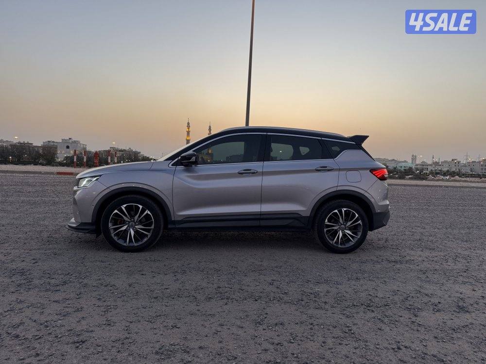 جيلي كولراي S كامل المواصفات بحالة الوكالة1