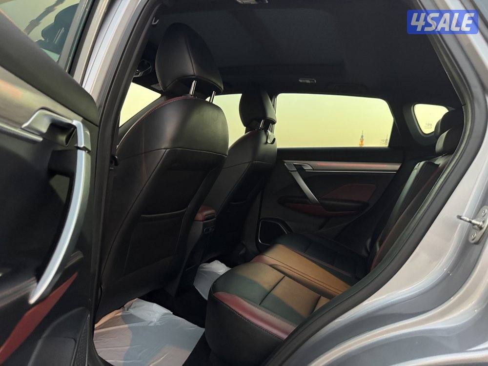 جيلي كولراي S كامل المواصفات بحالة الوكالة7