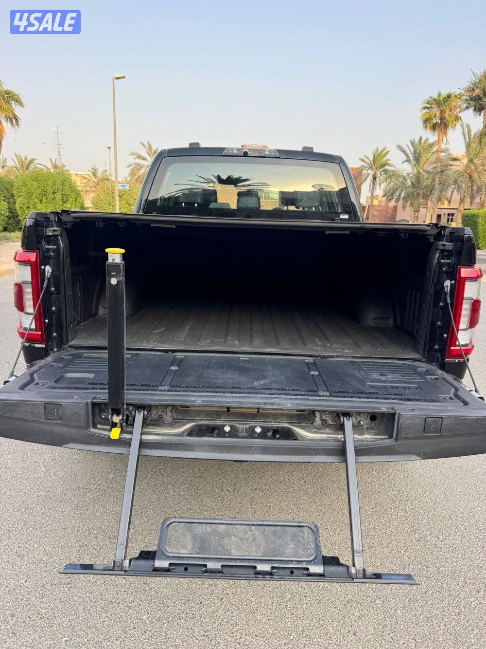 للبيع رابتر٣٧ اعلى درجه - صبغ وكاله - عداد ٧٢10