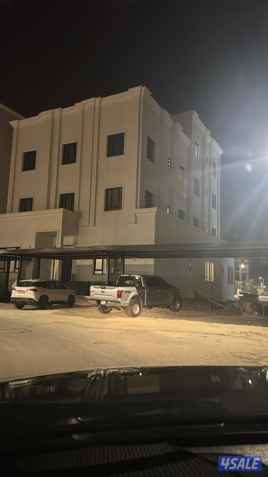 للإيجار شقق تشطيب مميز غرب عبدالله مبارك وجنوب مباررك3