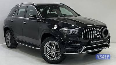 Mercedes-Benz GLE SUV0