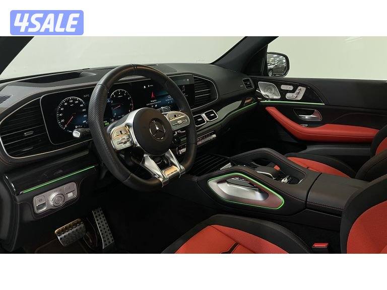 Mercedes-Benz GLE SUV10