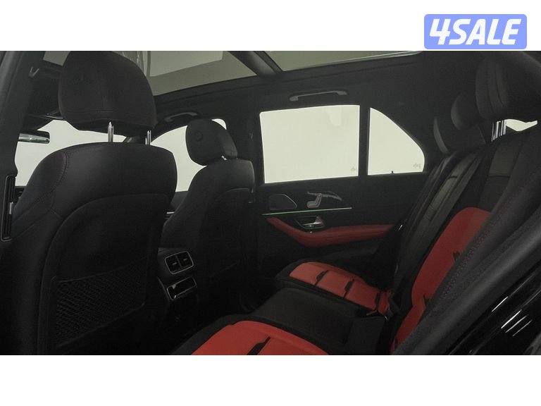 Mercedes-Benz GLE SUV13