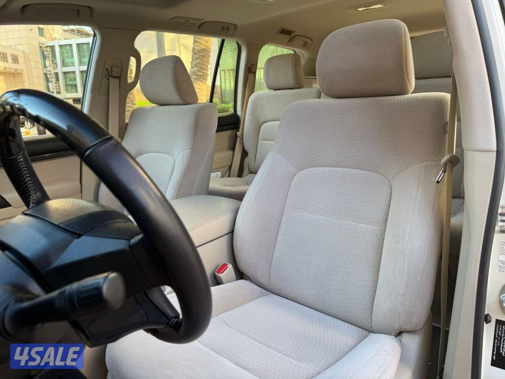 لاندكروزرGXR V6 GARN TOURING موديل2021 عداد146الف سيرفس منتظم6