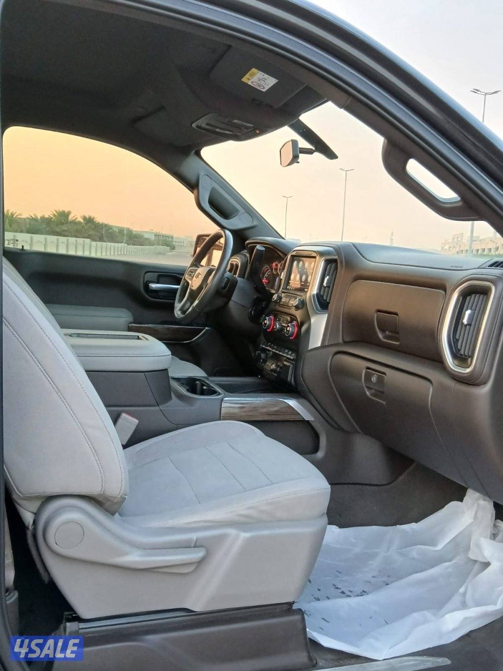 للبيع سلفرادو- تريل بوس2020-Z711