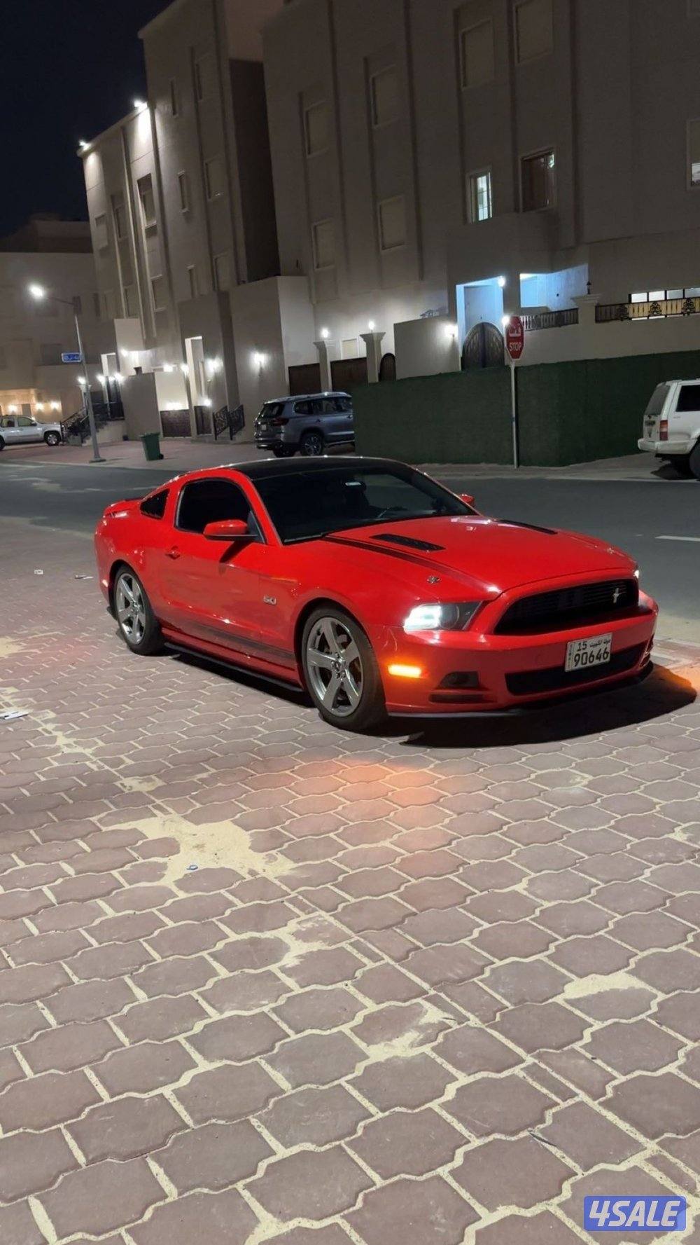 FORD MUSTANG2