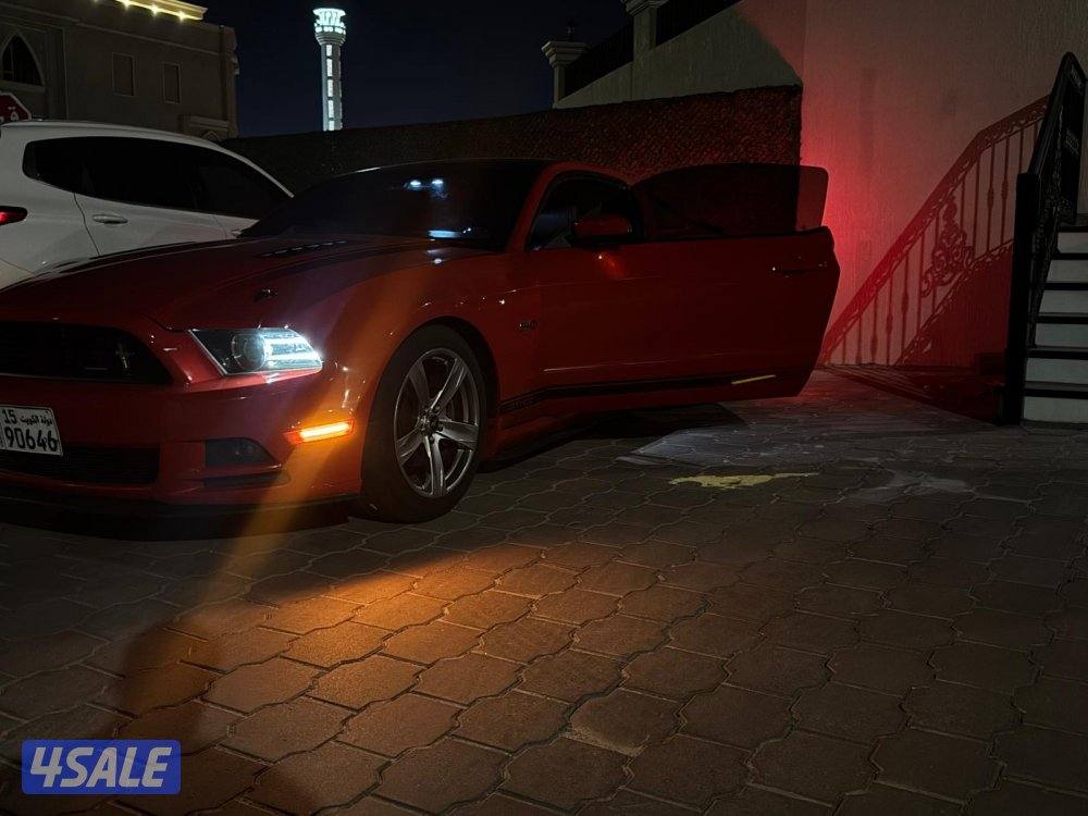 FORD MUSTANG3
