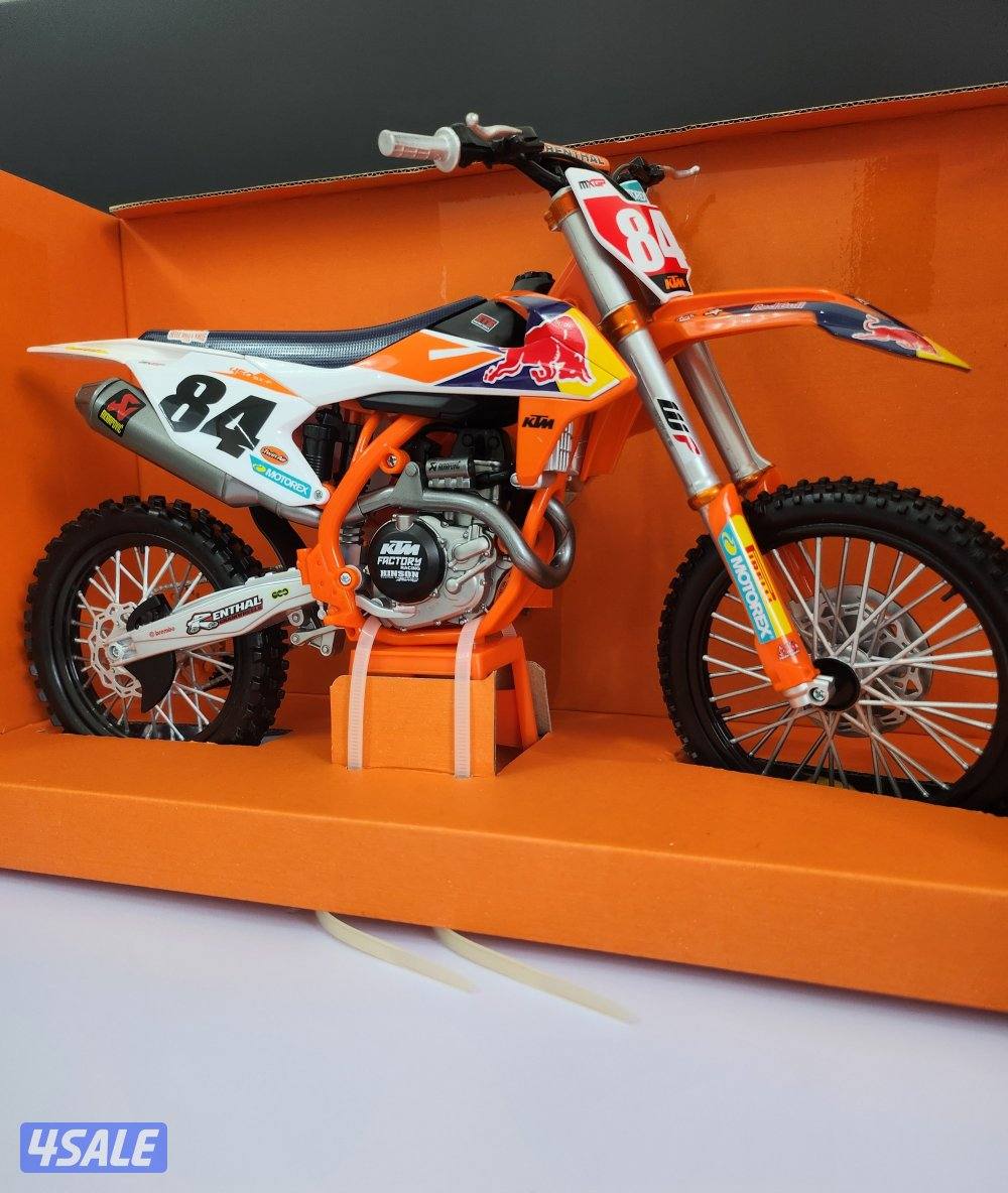 مجسمات حديد5