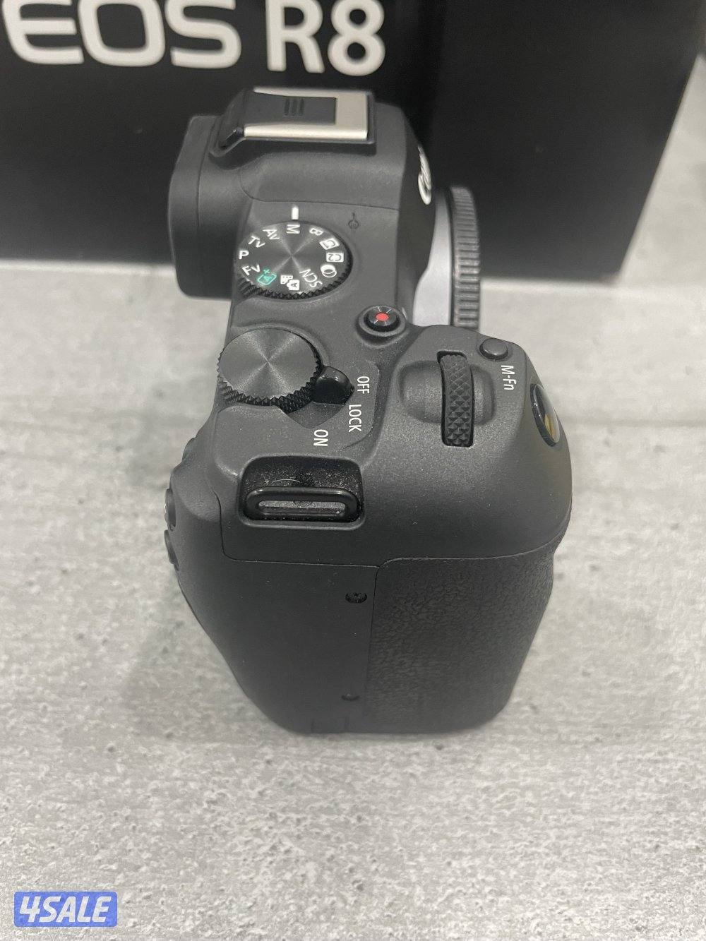 Canon R 8 كاميرا كانون3