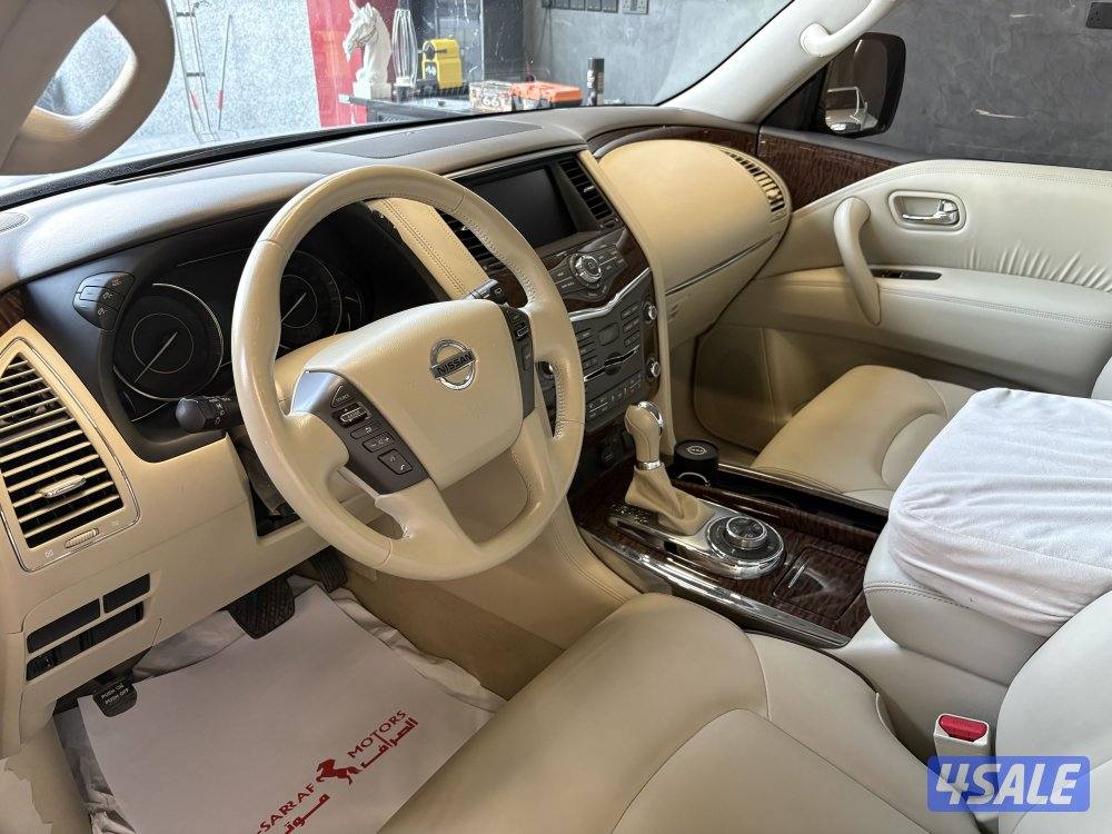 نيسان باترول LE V82