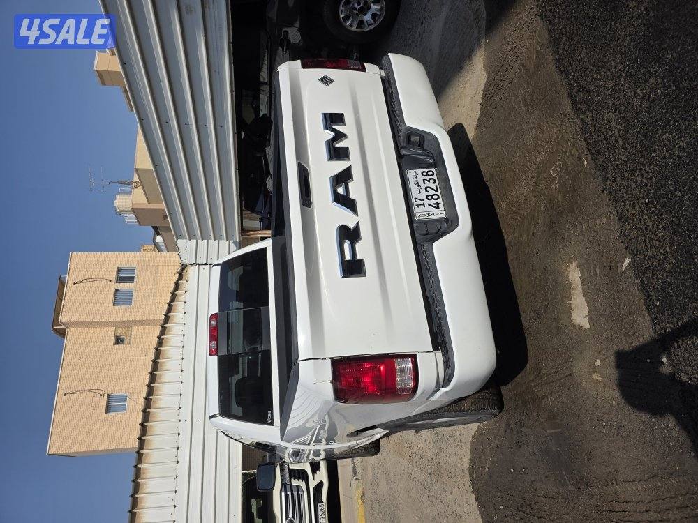 للبيع دوج رام 2019 صبغ الوكاله بيعه سريعه3