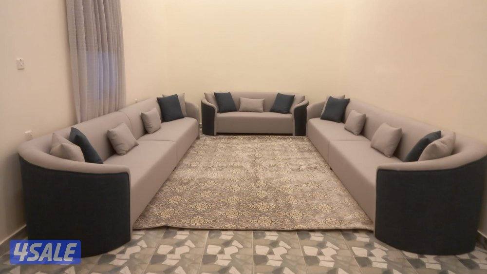 تلبس وتنجيد الكنب والجلسات الأرضية وتفصال الستائر ويفي10