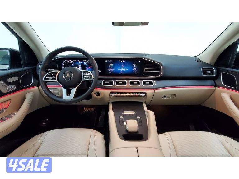 Mercedes-Benz GLE SUV11