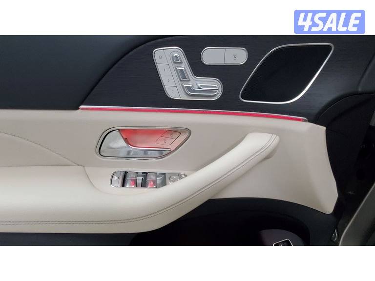 Mercedes-Benz GLE SUV14