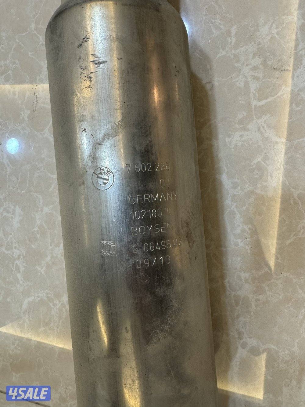 قزوز كامل شبه جديد وشوته الوكاله بي ام دبليو الفئه الرابعه 20142