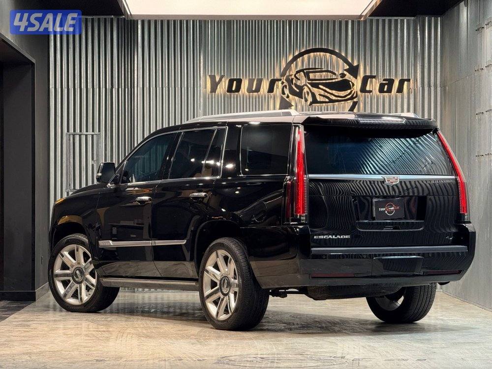 Cadillac escalade1