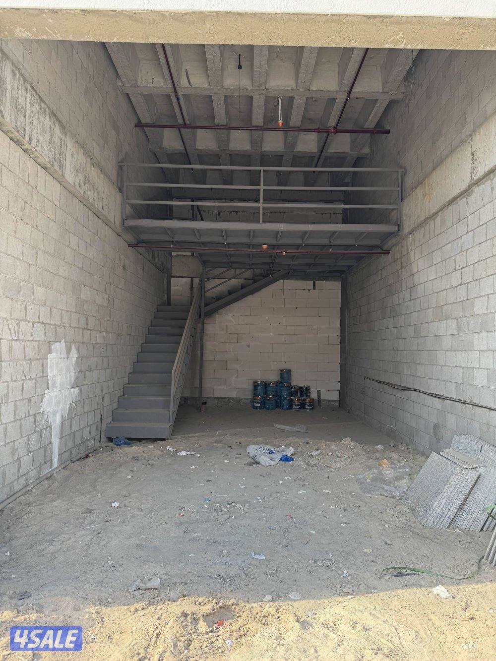 للايجار محلات ومخازن بالشويخ والري وحولي والعاصمة5