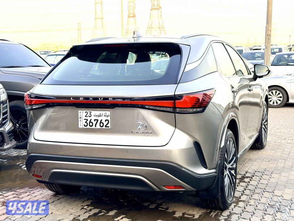 لكزس RX 350 الدرجة الاولى بانوراما الساير اصفار3