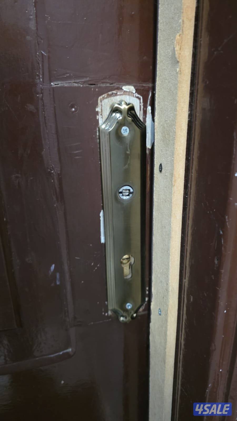 نجار فني باكستاني تصليح و تركيب ابواب غرف نوم اغفال طاولة ااثاث ايكيا2