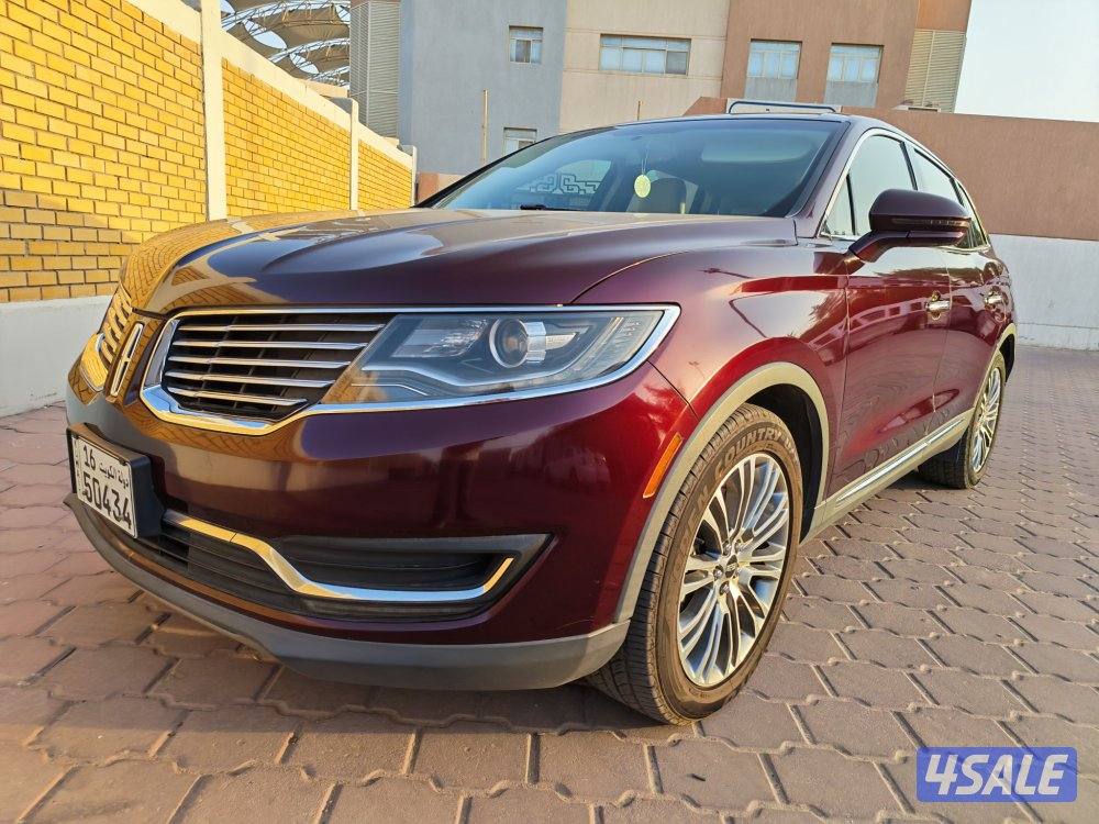 للبيع لينكولن  mkx  2018 عنابي ماشي 47 الف فقط.المالك الاول.0
