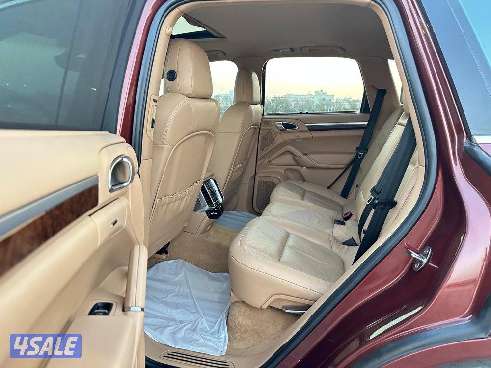 بورش كايين V6 بحالة الوكالة7