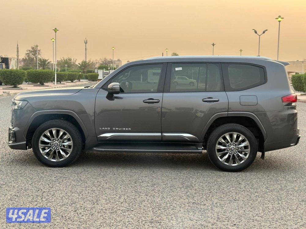 لاند كروزر 2024 وكالة8