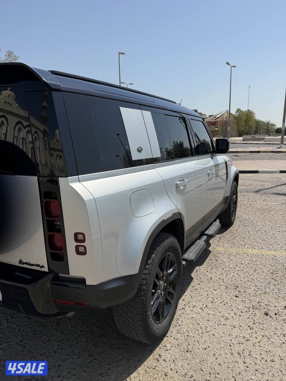 للبيع ديفندر ٢٠٢٤4