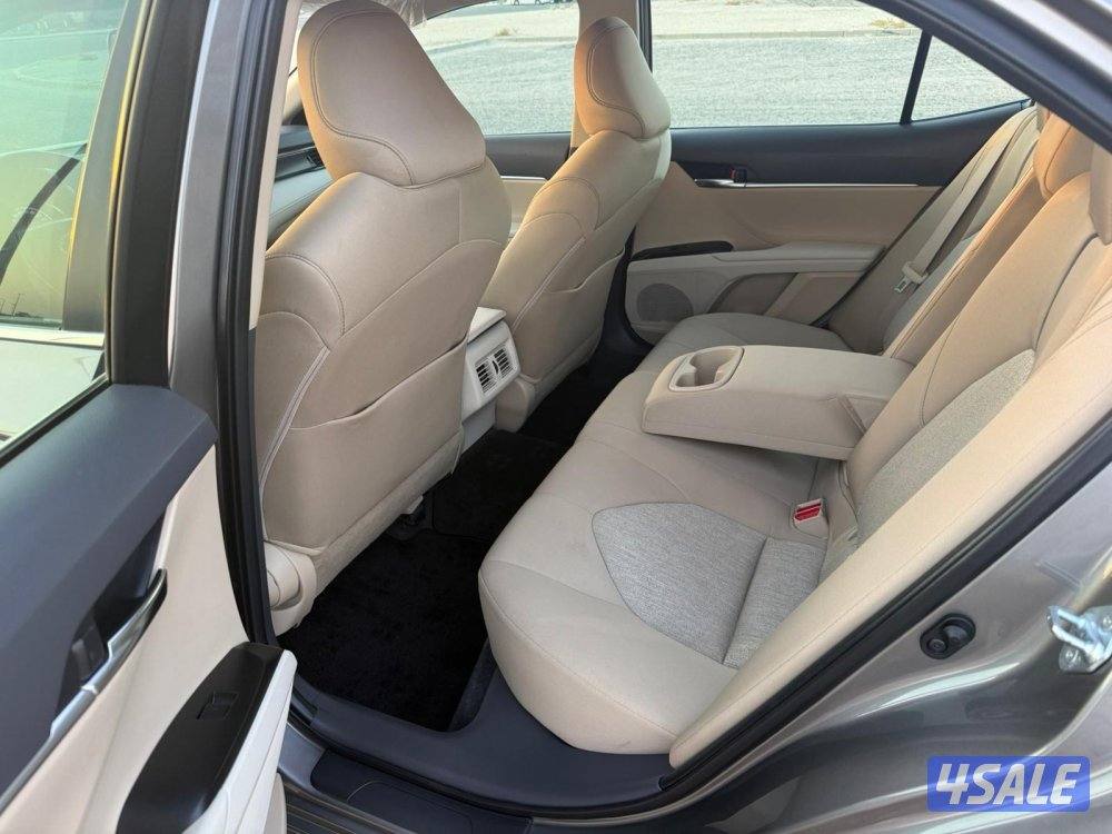 كامري 4 سلندر 2022 ماشيه 30 الف صبغ وكاله ماعدا قطعه2