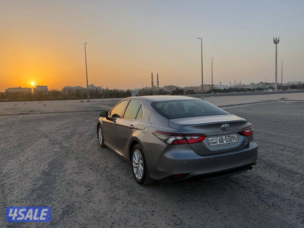 كامري 4 سلندر 2022 ماشيه 30 الف صبغ وكاله ماعدا قطعه5