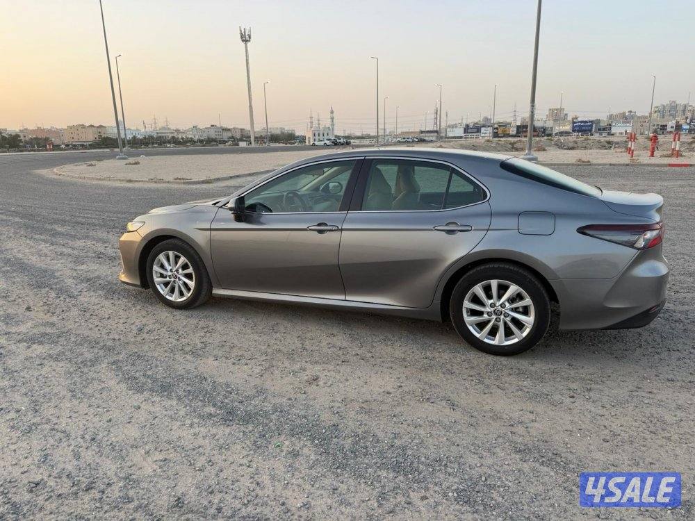 كامري 4 سلندر 2022 ماشيه 30 الف صبغ وكاله ماعدا قطعه8