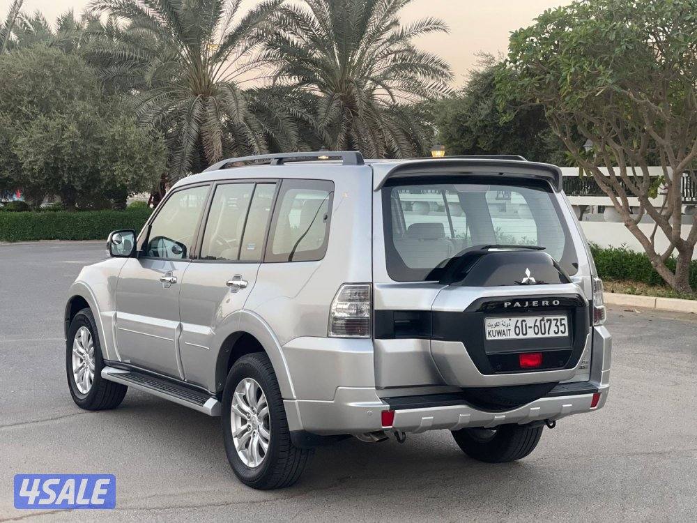 باجيرو 2022 فل اوبشن الماكينه الكبيره بحالة الوكالة3