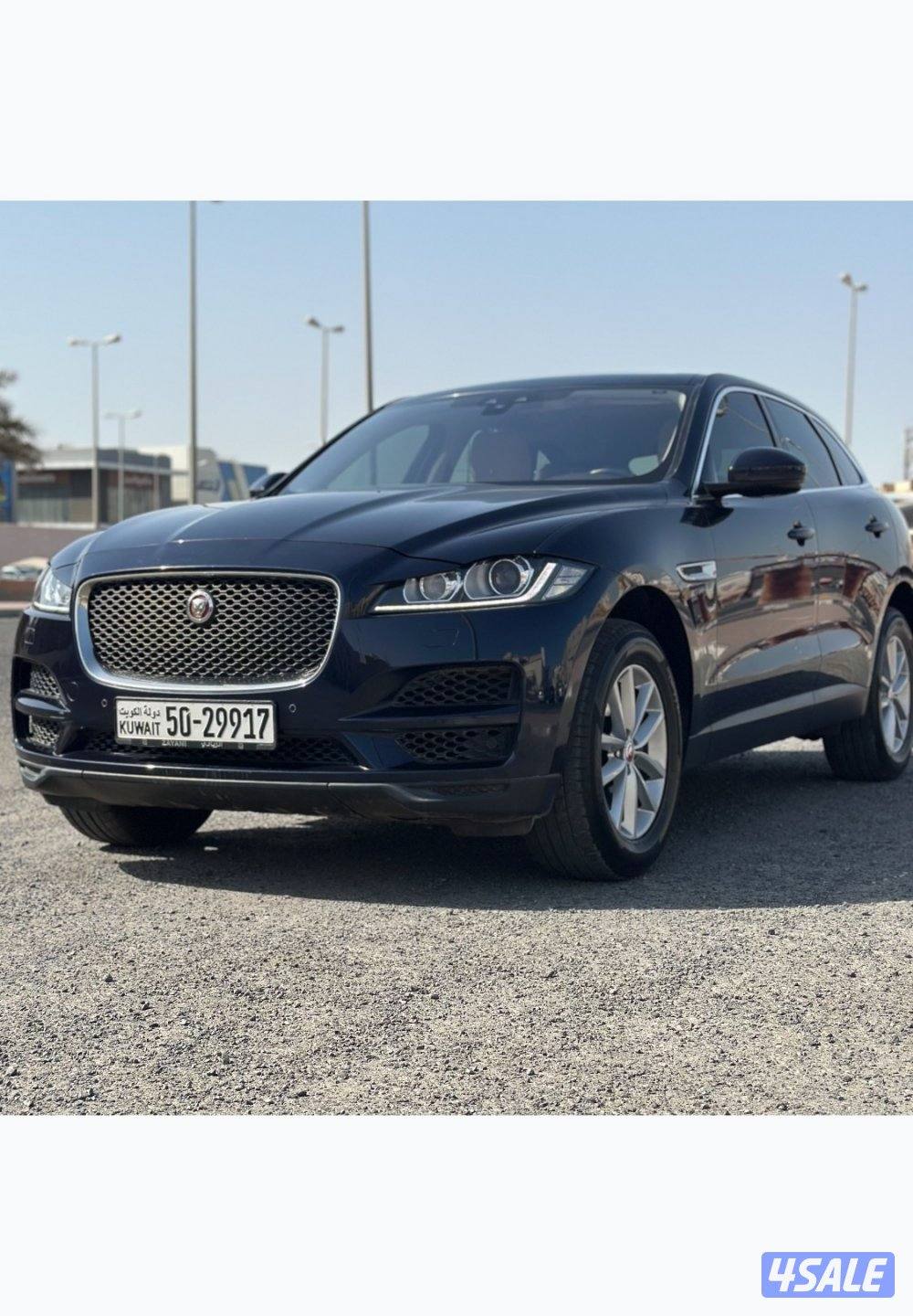 جاكور F-pace1
