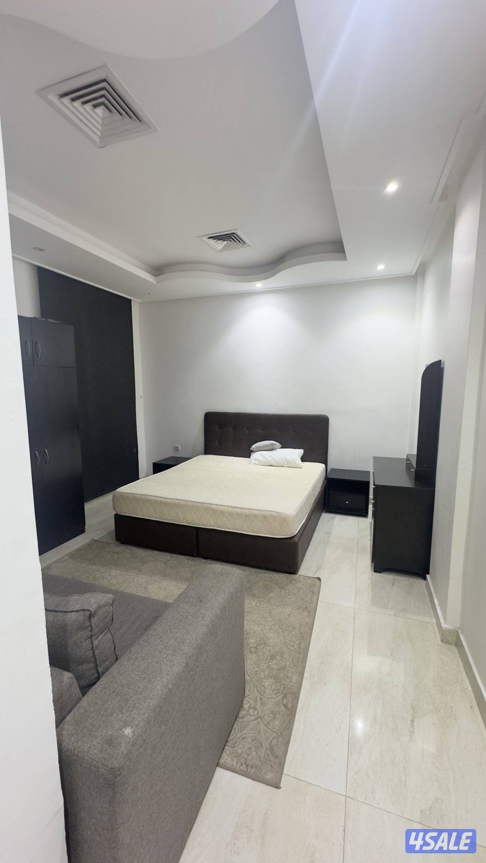 للإيجار شاليه دو ارضي مع حديقه خاصه ومدخل خاص متوفر7