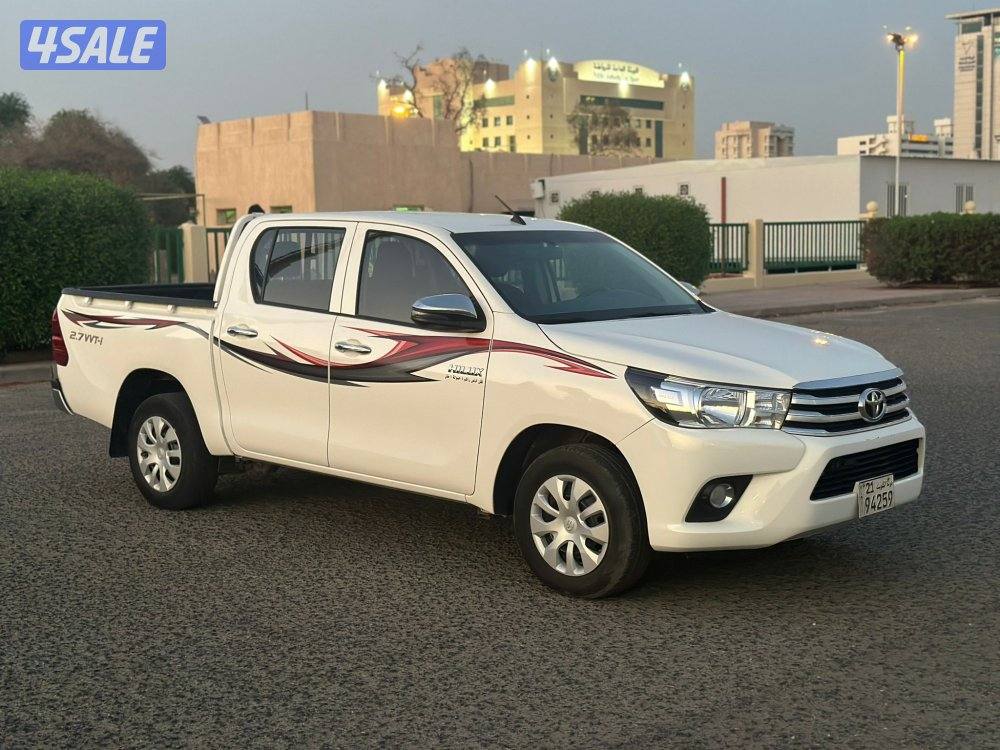 وانيت هيلوكس 2023 وكالة7